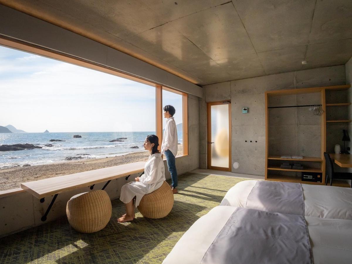 Denpaku The Beachfront Mijora Амами Екстериор снимка