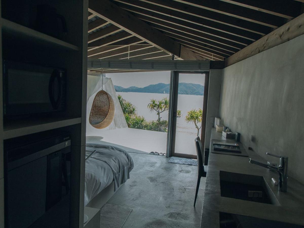 Denpaku The Beachfront Mijora Амами Екстериор снимка